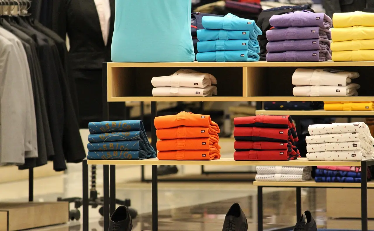 Is the US undermining ‘Made in America’ apparel manufacturing? - Retail Dive